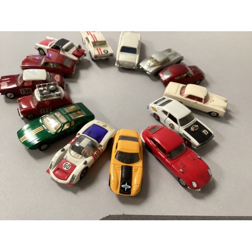 3007 - Corgi Toys - 273 Rolls Royce Silver Shadow in two tone white and blue/grey with take off wheels and ... 