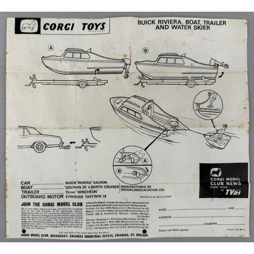 3035 - A Corgi die-cast scale model gift set, 