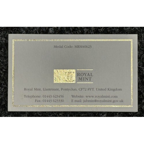 5065 - British ERII Queens Golden Jubilee Medal complete with ribbon and in case of issue.