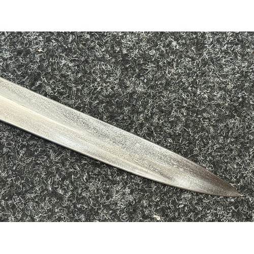 5076 - British 1899 Pattern Cavalry Sword with single edged fullered blade 850mm in length marked 