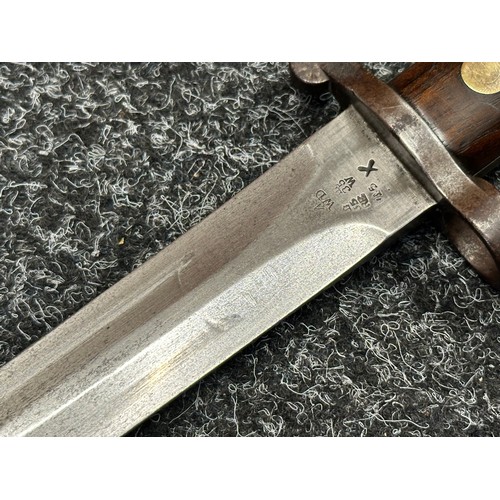 5084 - Boer War Lee Metford Bayonet with double edged blade 300mm in length, maker marked 