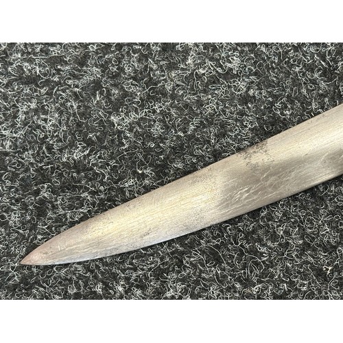 5088 - British P1860 Martini Henry Yataghan sword bayonet with curved fullered blade 577mm in length. Germa... 