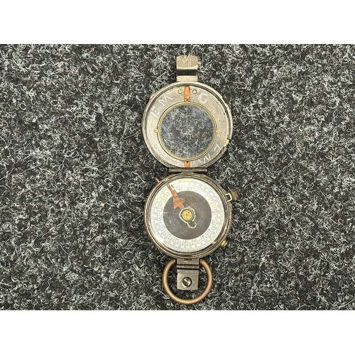 5112 - WW1 British Verners Pattern VIII Compass maker marked and dated 
