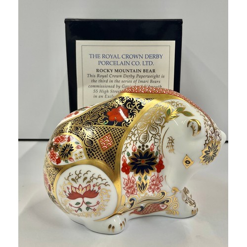 3154 - A Royal Crown Derby paperweight, Rocky Mountain Bear, decorated in the 1128 pattern, the third in a ... 