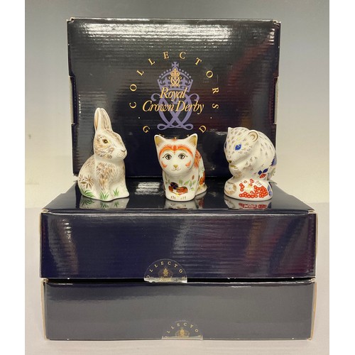 3166 - A Royal Crown Derby paperweight, Spice Kitten, Collector's Society Member's Pack exclusive, 6cm high... 