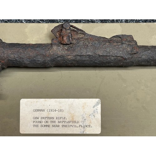 5180 - WW1 Imperial German Relic ground dug condition G98 Rifle receiver & WW1 British Honourable Discharge... 