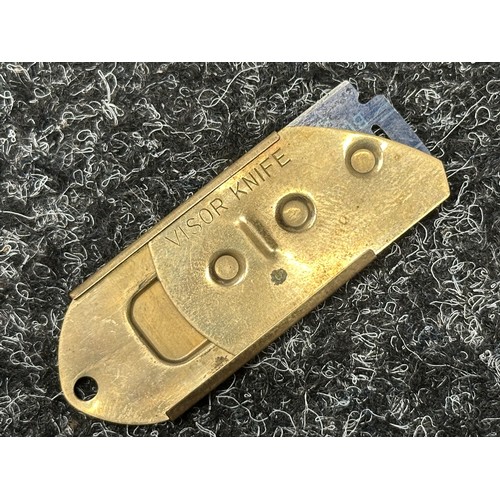 5199 - WW2 British Escape & Evasion Visor Knife complete with original razor blade. Unissued condition.