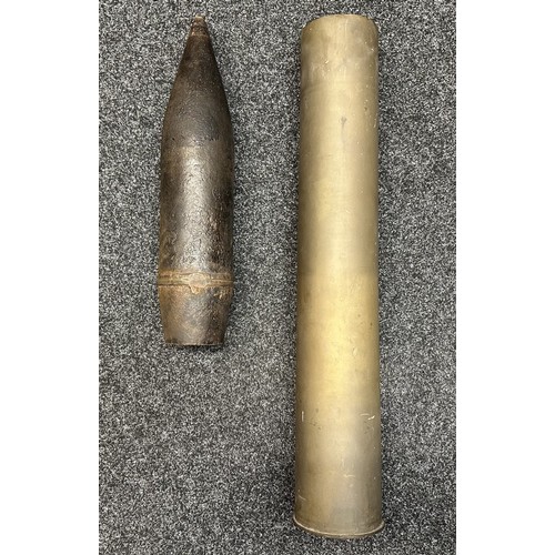 5207 - WW2 Soviet 122mm Howitzer 1938 Dated Shell Case complete with shell INERT & FFE. Large size case is ... 