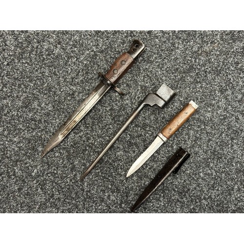 5208 - Three Edged weapons to include: WW2 British No 5 Jungle Carbine Bayonet with fullered singled edged ... 