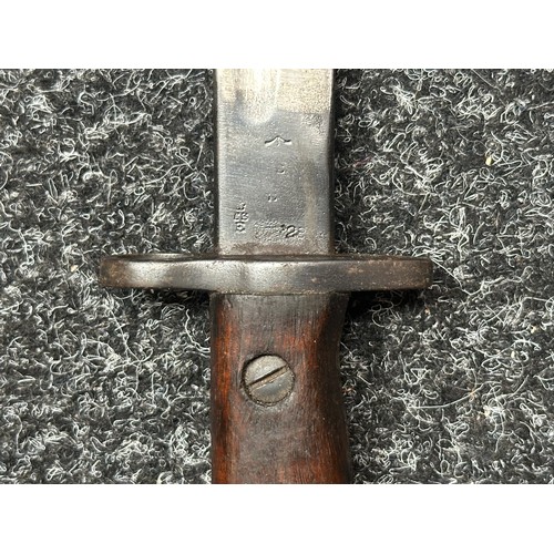5216 - British 1907 Pattern Bayonet with single edged fullered blade 434mm in length, Enfield inspection ma... 