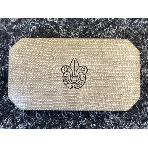 5221 - WW2 British Lapel Badges & Sweetheart badges to include Royal Engineers in Tortoiseshell and Hallmar... 