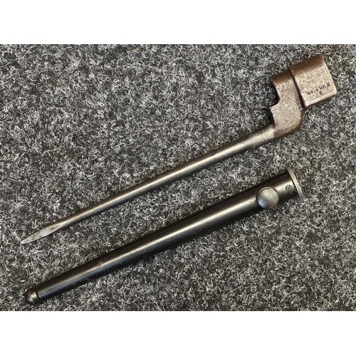 5222 - WW2 British No4 MKII Bayonet and scabbard. Maker marked 