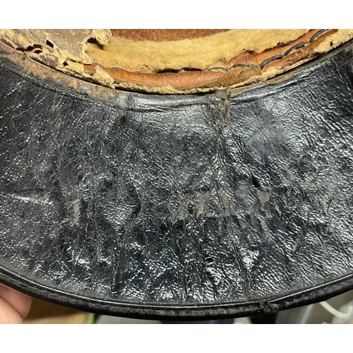 5236 - A late WW2 Italian fascist MVSN/GNR ‘Leonessa’ Armoured ‘M’ Group leather motorcyclist’s helmet, wit... 