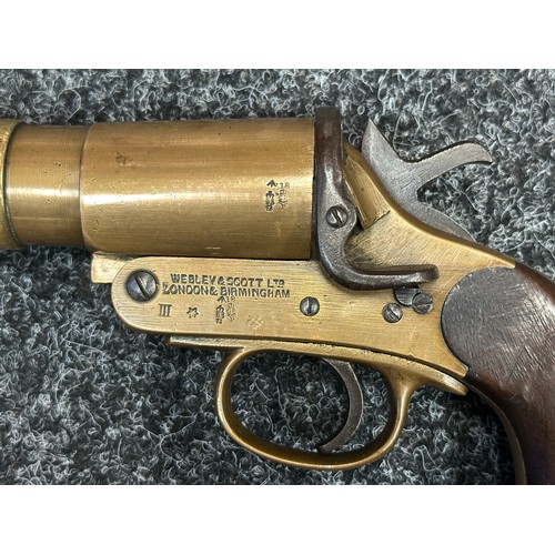 5374 - Deactivated WW1 British Webley & Scott Flare Pistol serial number 94953. Complete with Current 2025 ... 