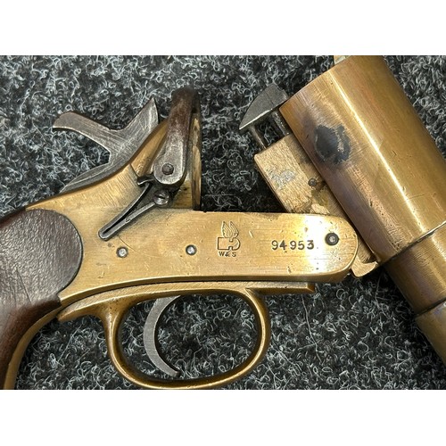 5374 - Deactivated WW1 British Webley & Scott Flare Pistol serial number 94953. Complete with Current 2025 ... 