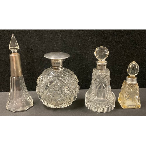 Lot 5049      