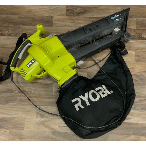 84 - Tools and equipment- Ryobi leaf blower/vacuum with bag, 2800w.