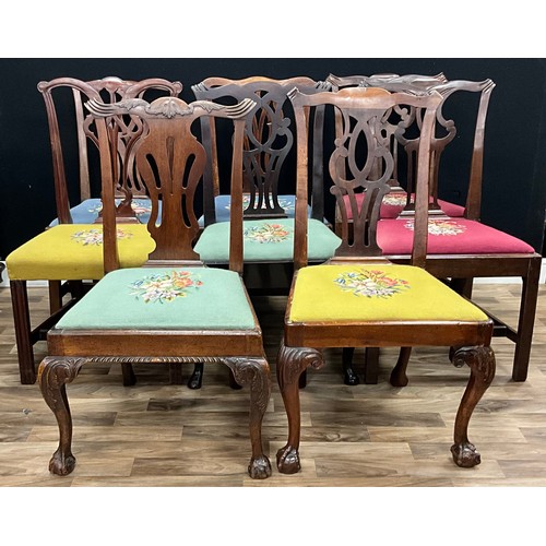 89 - A harlequin group of eight 19th century and later mahogany dining chairs, carved splats with shaped ... 