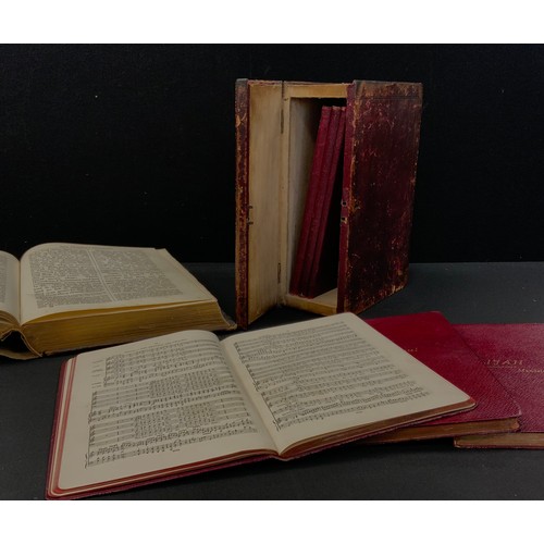 137 - Books - Novello's original octavo Edition, cased set of six vocal score pianoforte booklets,  G F Ha... 