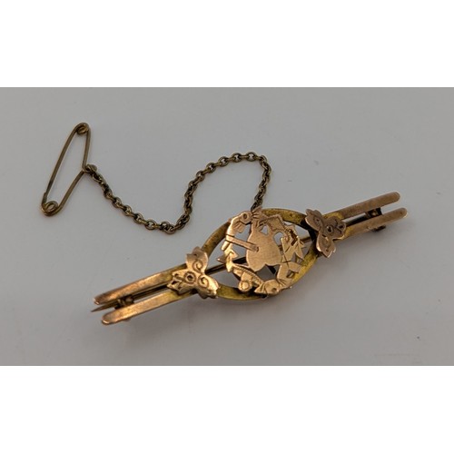 321 - A 9ct gold yellow and rose gold heart design brooch,
stamped 