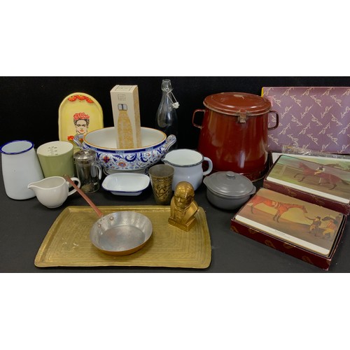 80A - Kitchenelia - enamel vessels, including jugs and beakers, William Morris water bottle, cafeteria, sm... 