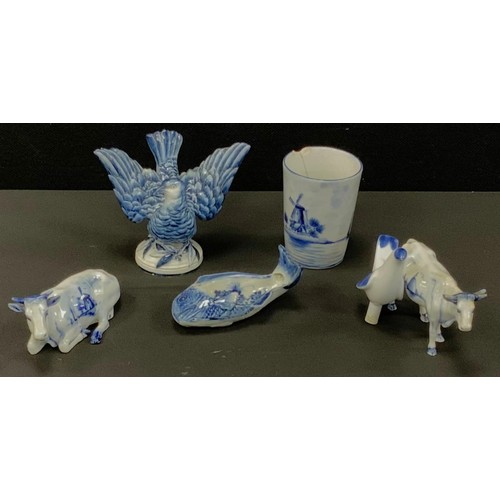 82 - A Meiji Period blue & white Imari fish form painting brush washers trinket dish, 12cm long, a unusua... 