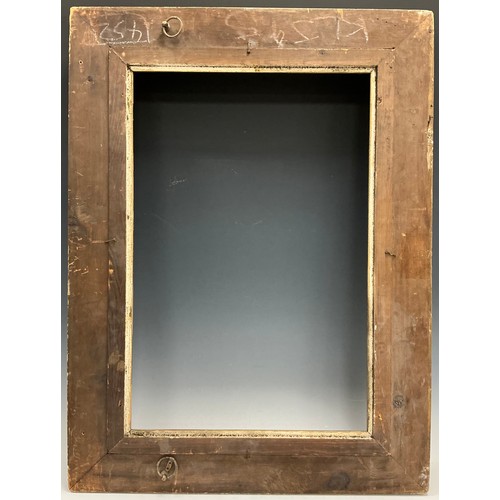 521 - A pair of 19th century fluted cove gilt frames, each measuring 41cm x 61.5cm at the aperture, and 61... 