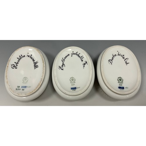 217 - Royal Copenhagen Flora Danica salt cellars, each painted and gilded including, 'Erythraea Pulchellum... 