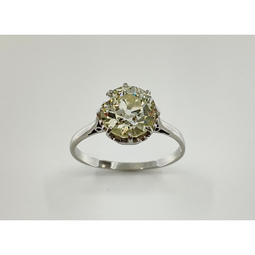 138 - A platinum old european cut diamond solitaire ring, 
set with an approx. 1.70ct old european cut dia... 