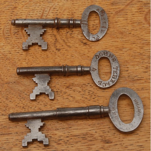 277 - Copoclephily - Scottish Interest - a 19th century steel key, the bow inscribed 4 Doune Terrace, 7.5c... 