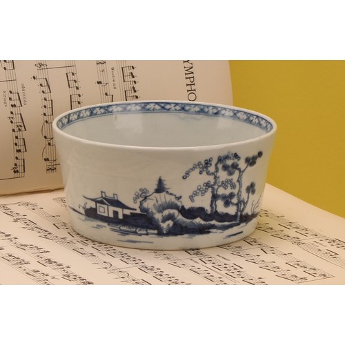 289 - A rare Worcester Cannonball pattern circular potting pot, decorated in underglaze blue, 13.5cm diame... 