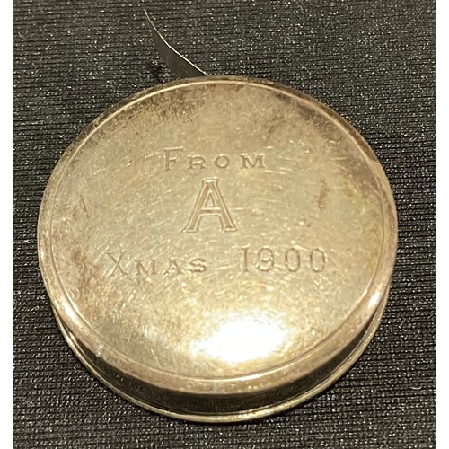 91 - A Victorian silver tape measure, William Comyns, Sheffield 1899
