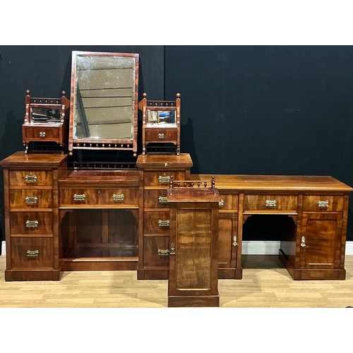 10 - A late Victorian mahogany three-piece bedroom suite, comprising dressing table, kneehole chamber tab... 