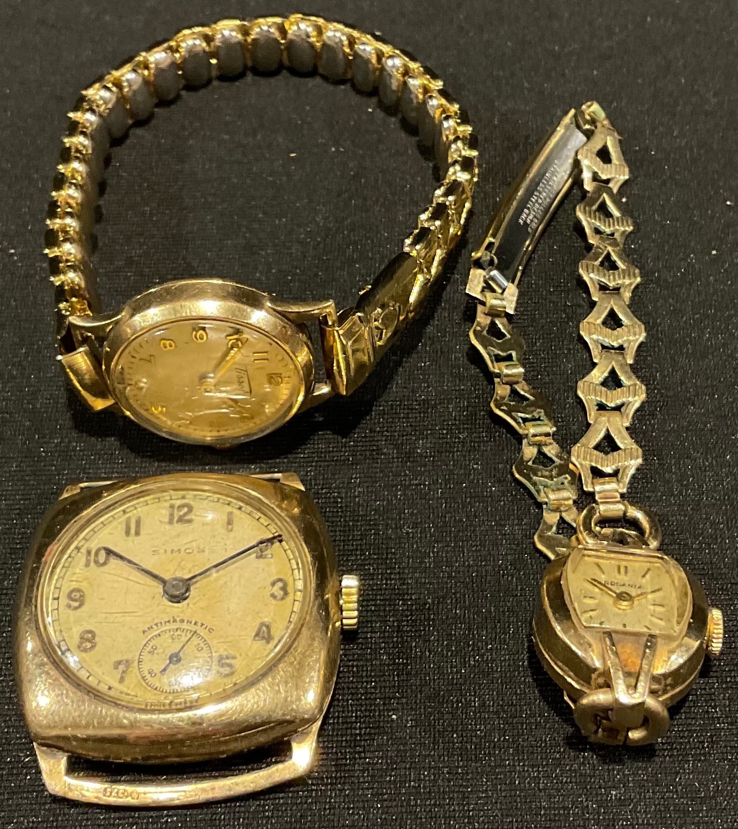 Watches - a Simos 1940s 9ct gold cased watch head, silver dial, raised ...
