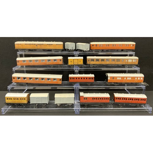 Model Railways - a quantity of kit made 00 gauge railways coach models ...