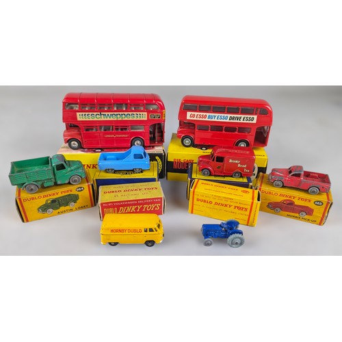 7326 - Dublo Dinky Toys & Matchbox Moko Lesney - No.47 1 Ton Trojan Van, liveried for Brooke Bond Tea, boxe... 