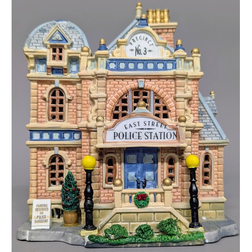 7358 - Lemax Village - Caddington Village, Christmas, Village Town Hall, with bulb, boxed; Public Library, ... 