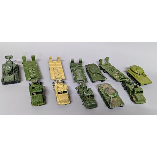 7306 - Dinky Supertoys - 660 tank transporter, boxed, three others, one in dessert colours, two Centurion t... 