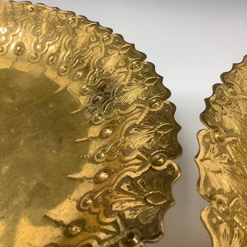 29 - A pair of early 20th century gilt electro-plated fruit comports, 18cm diam, c.1910