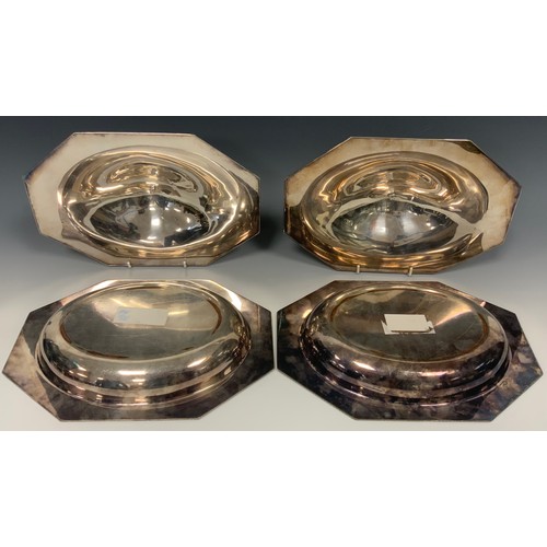 28 - A pair of early 20th century E.P on copper canted rectangular entree dishes and covers, fruitwood pi... 