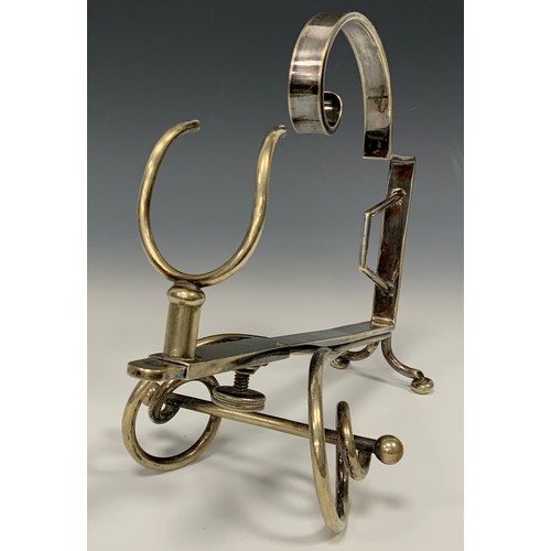 44 - An early 20th century E.P.N.S patent adjustable wine bottle cradle or holder, 28cm long, numbered PT... 