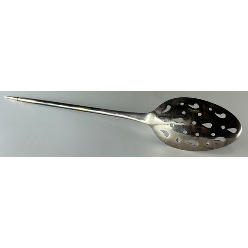 10 - A George II silver mote spoon, 12cm long, apparently unmarked, c.1735