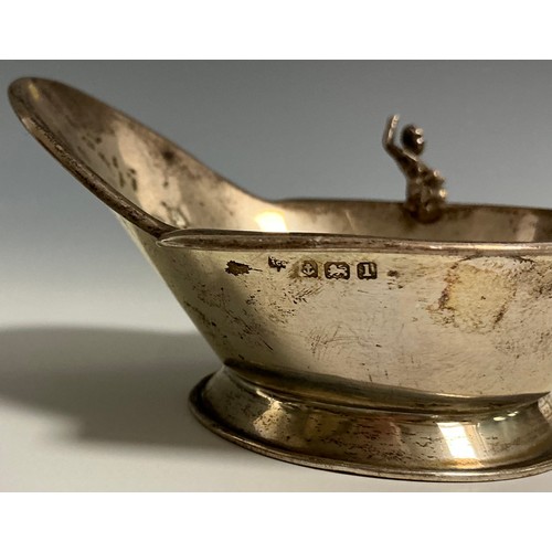 143 - A George V silver toy novelty miniature model, of a hip bath, 8.5cm long, Birmingham 1910