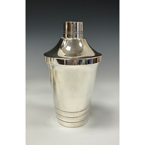 40 - An Art Deco style E.P.N.S cocktail shaker, 22cm high; others; a hip flask (6)