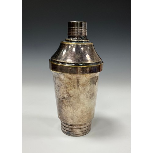 40 - An Art Deco style E.P.N.S cocktail shaker, 22cm high; others; a hip flask (6)