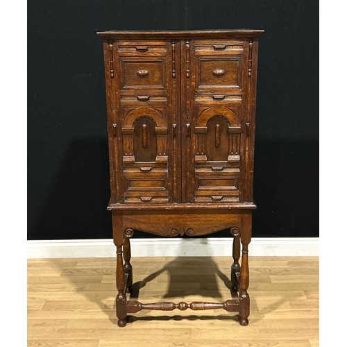Lot 8         