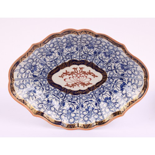 924 - A Worcester Royal Lily pattern blue and white part dessert service comprising shaped oval serving di... 