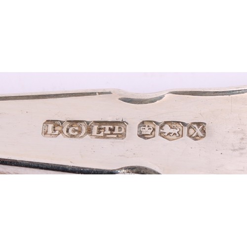 9 - A set of six George IV Provincial silver teaspoons, Newcastle 1821; a set of six George VI silver gr... 