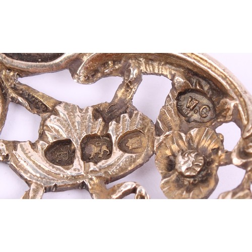 16 - A Victorian silver bon bon spoon, pierced and cast with flowers and foliage, 12cm long, William Comy... 