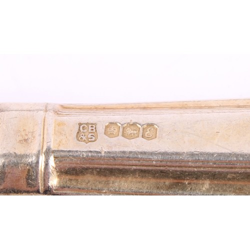8 - A set of six Elizabeth II silver-gilt hafted King's pattern table knives, 24.5cm long, Cooper Brothe... 
